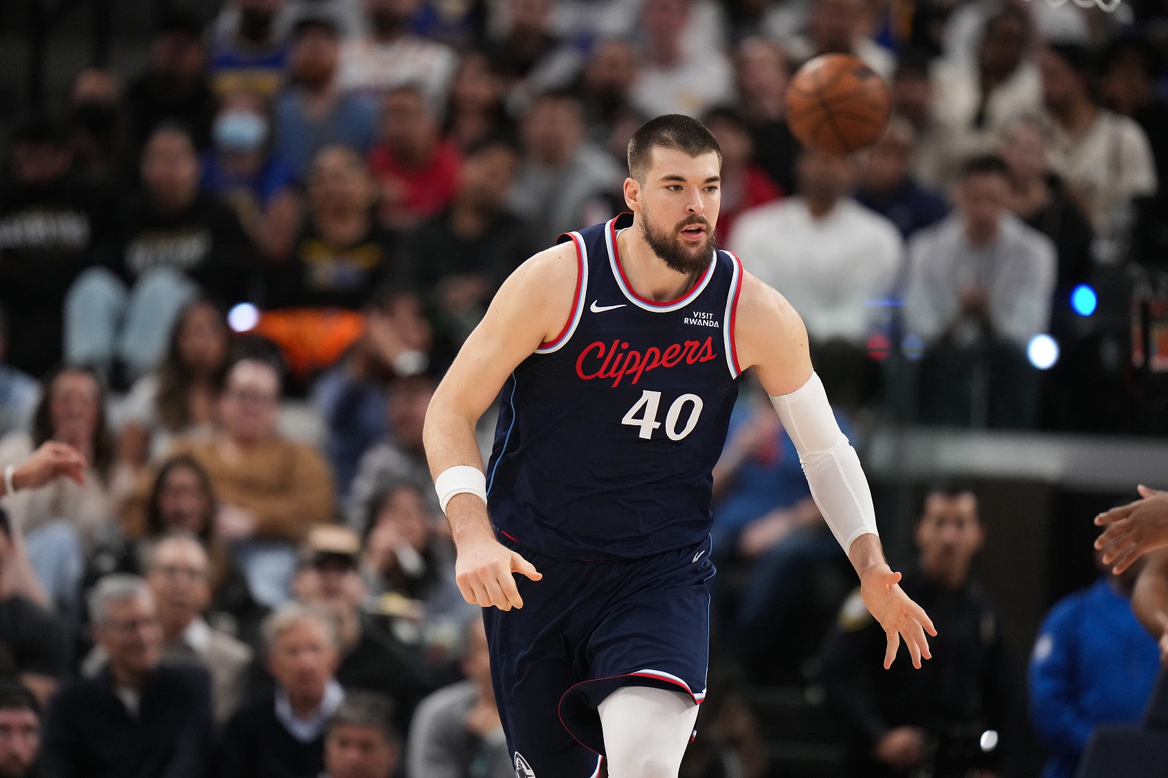 天天盈球直播-祖巴茨代表快船已出战505场 超越格里芬 独享队史第6多